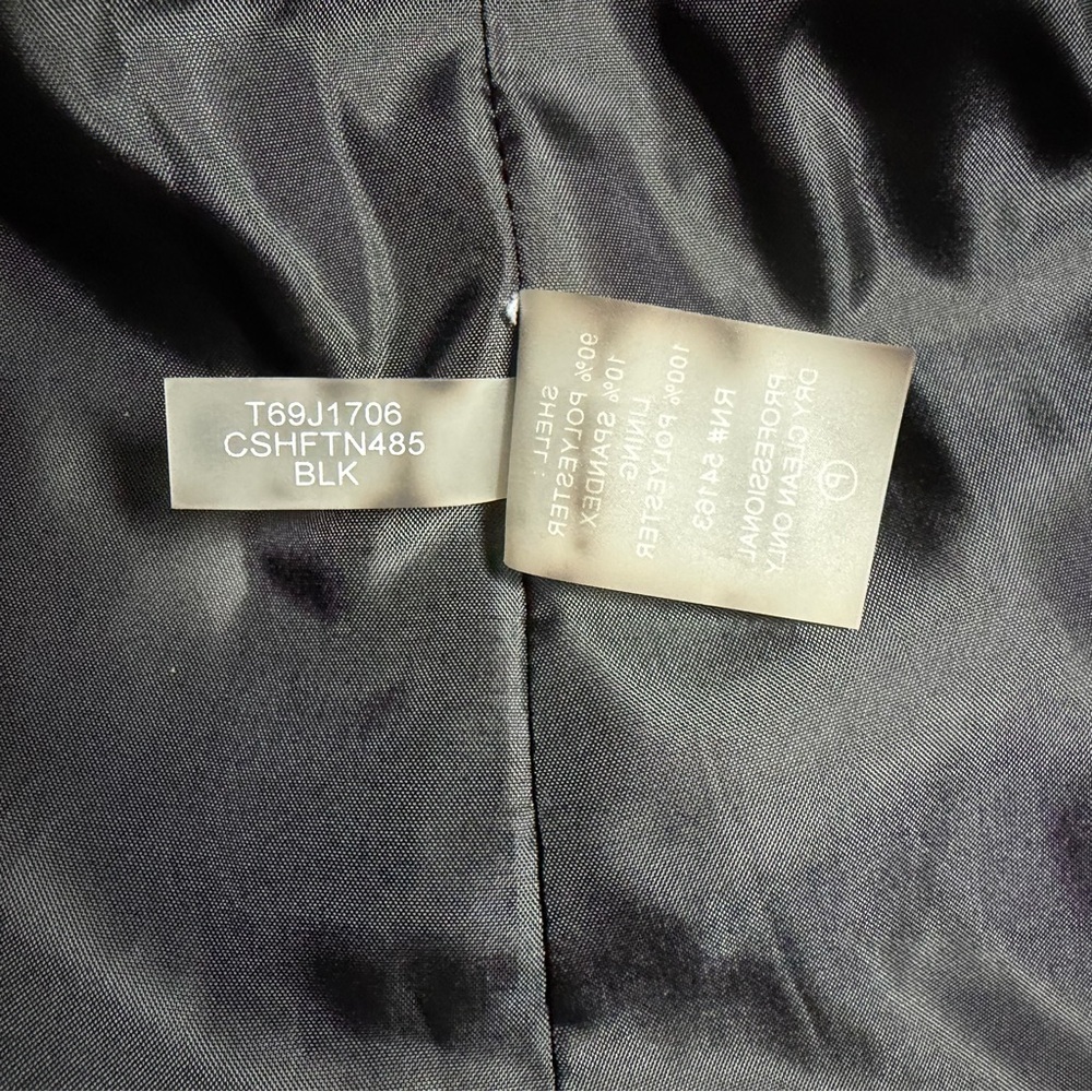 Calvin Klein Women's Black Fully Lined Velvet Blazer Size 8P - Picture 6 of 6